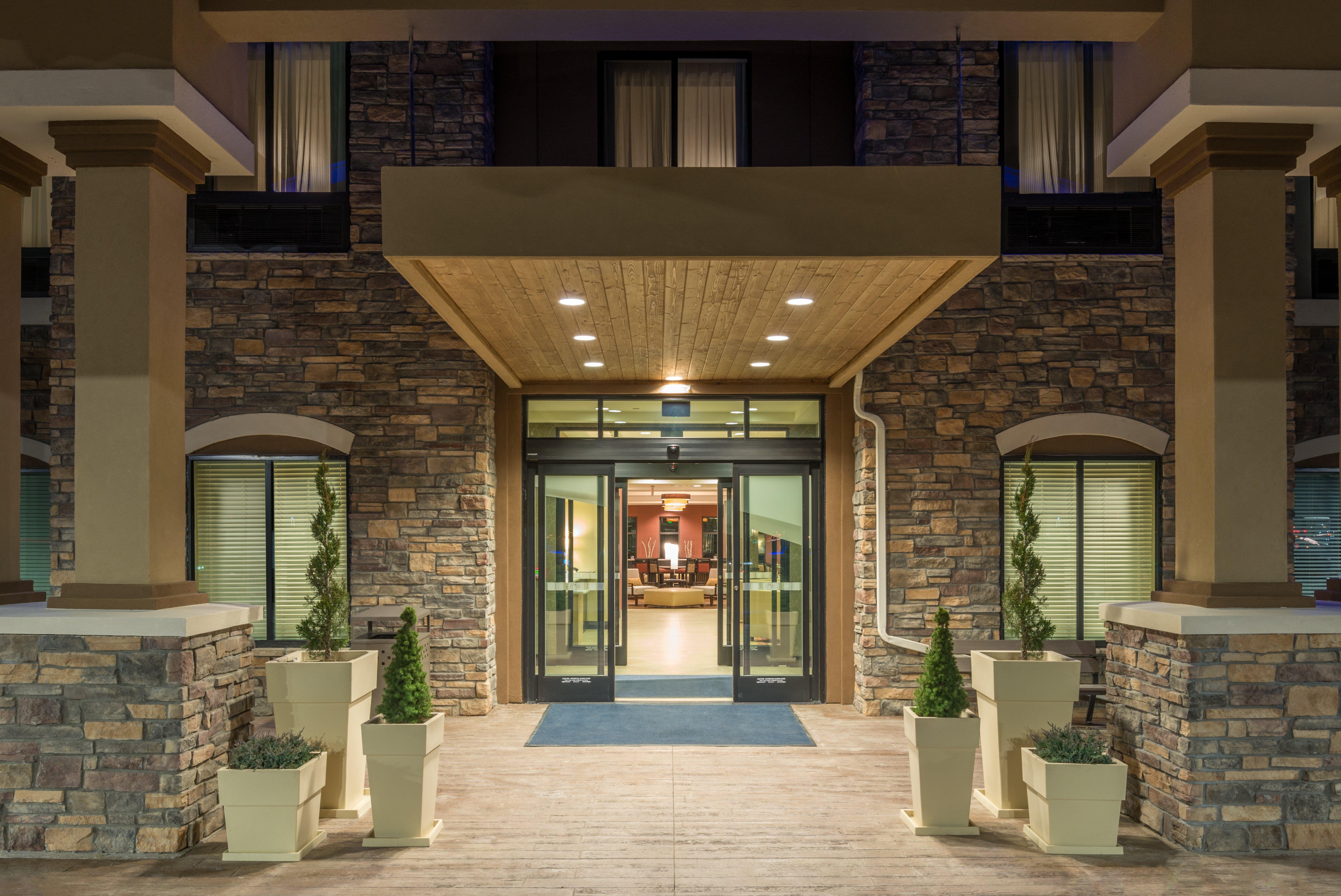 Holiday Inn Express & Suites Denver South - Castle Rock By Ihg Dış mekan fotoğraf