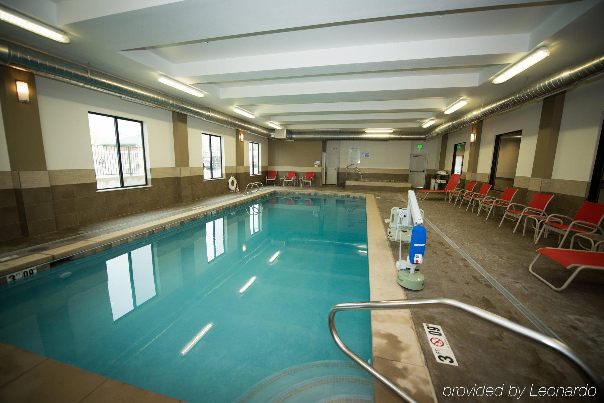Holiday Inn Express & Suites Denver South - Castle Rock By Ihg Dış mekan fotoğraf
