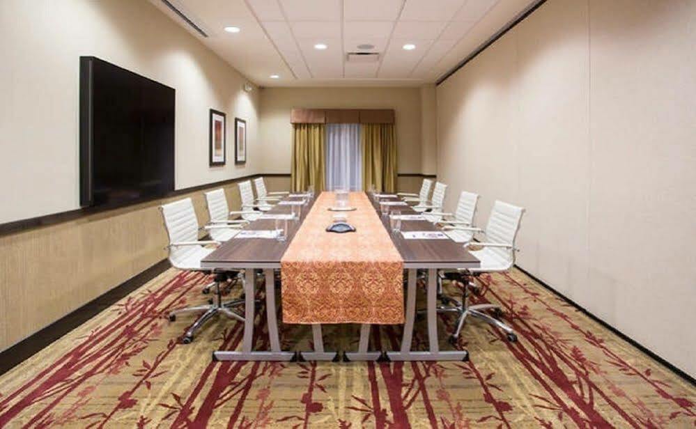 Holiday Inn Express & Suites Denver South - Castle Rock By Ihg Dış mekan fotoğraf